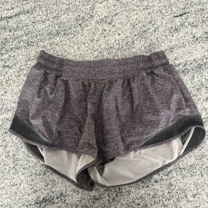 Lululemon Hotty Hot LR Short 2.5” *Lined